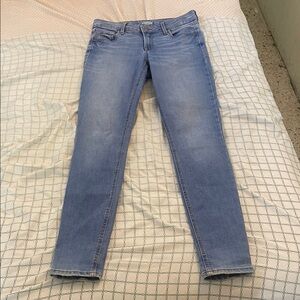 Old Navy Light Blue Women's Skinny Jeans ( 0 )
